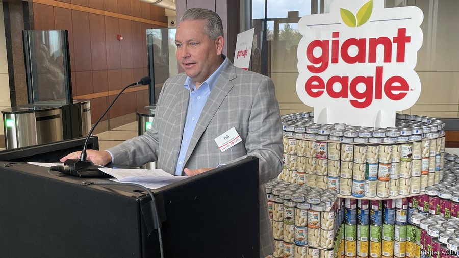 Giant Eagle CEO Bill Artman makes clean start celebrating new