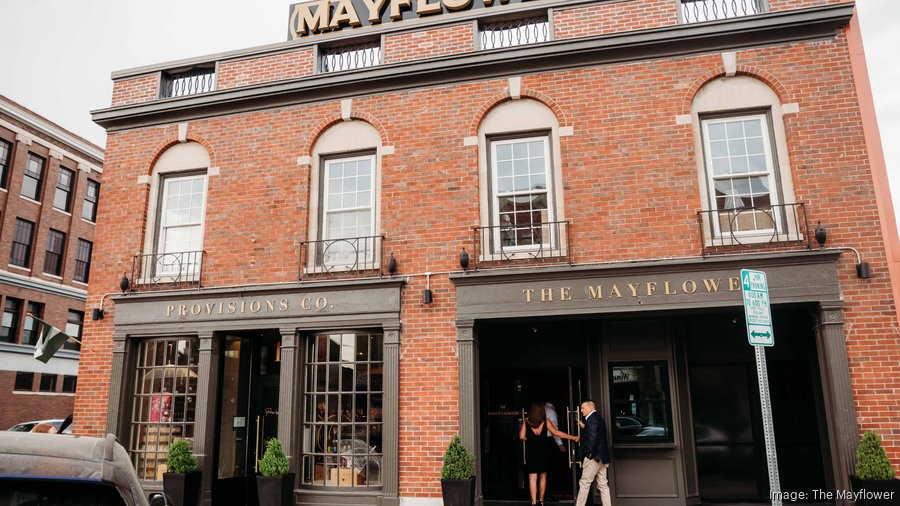 The Mayflower restaurant and cocktail lounge opens in historic Troy