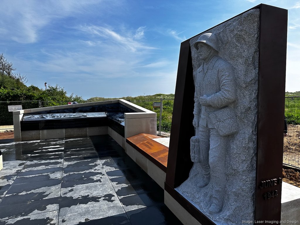 Art & Stone Monuments creates monument for the WW2 Normandy