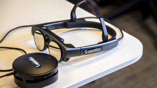 greater st louis SentiAR's hands-free headset enables surgeons and physicians to see 3D, mixed-reality, real-time images of patients’ hearts