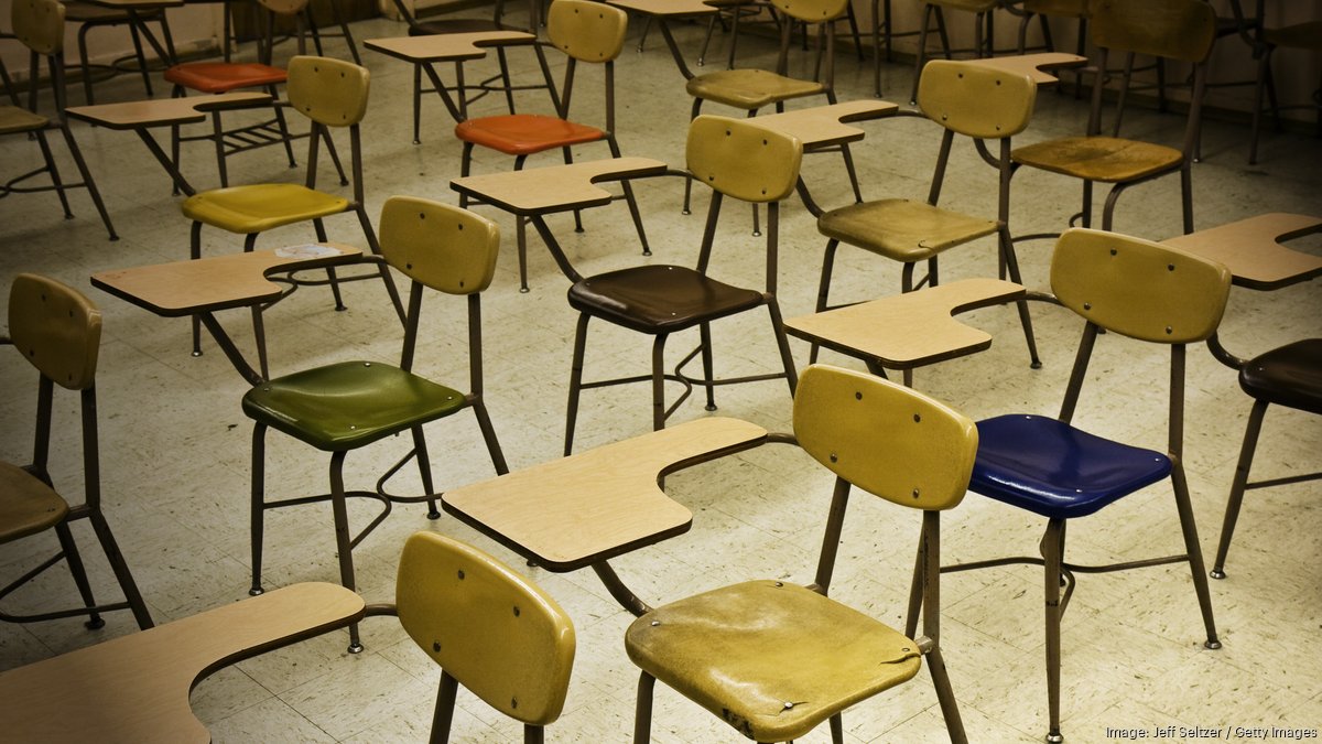 2 top Houston ISD execs resign days apart as state takeover continues