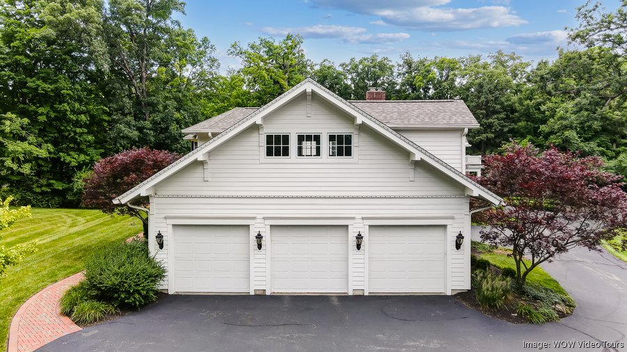 Oakwood Avenue iconic estate listed for $2.2 million