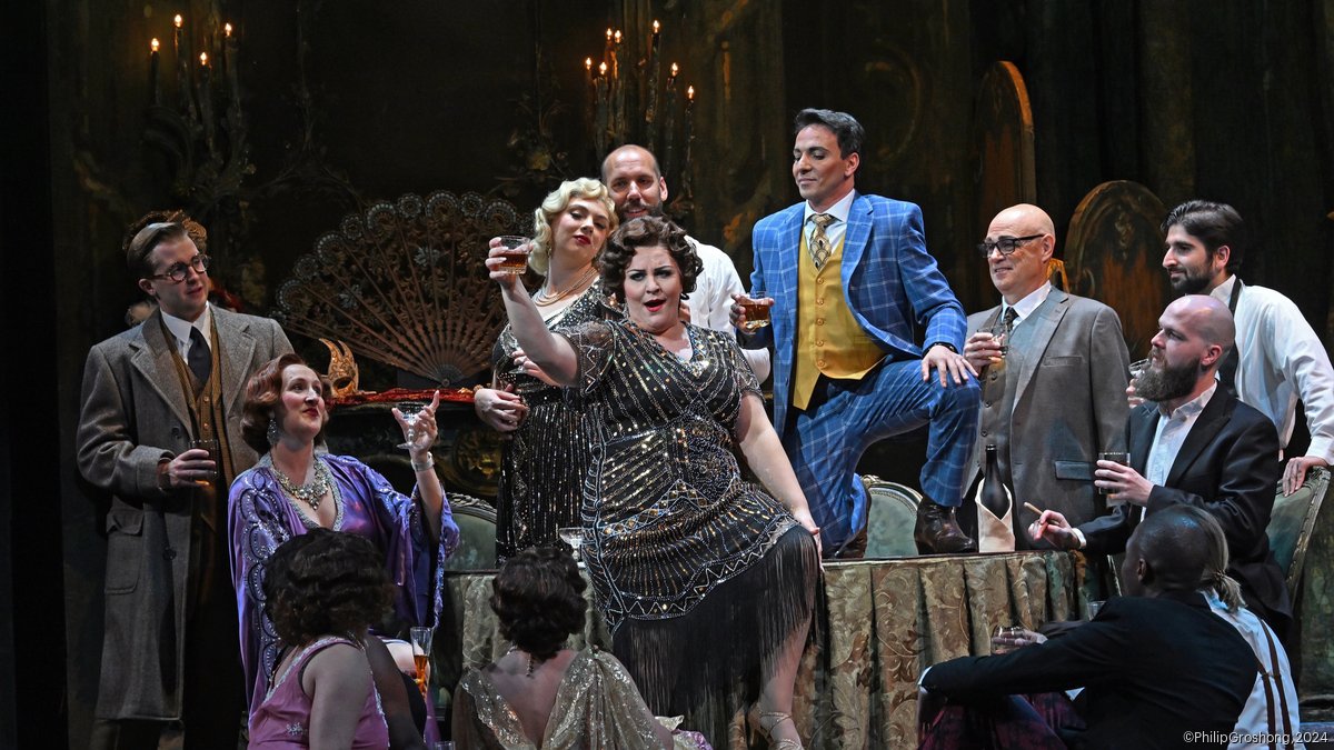 Cincinnati Opera's 'La Traviata' unmarred by shooting outside ...