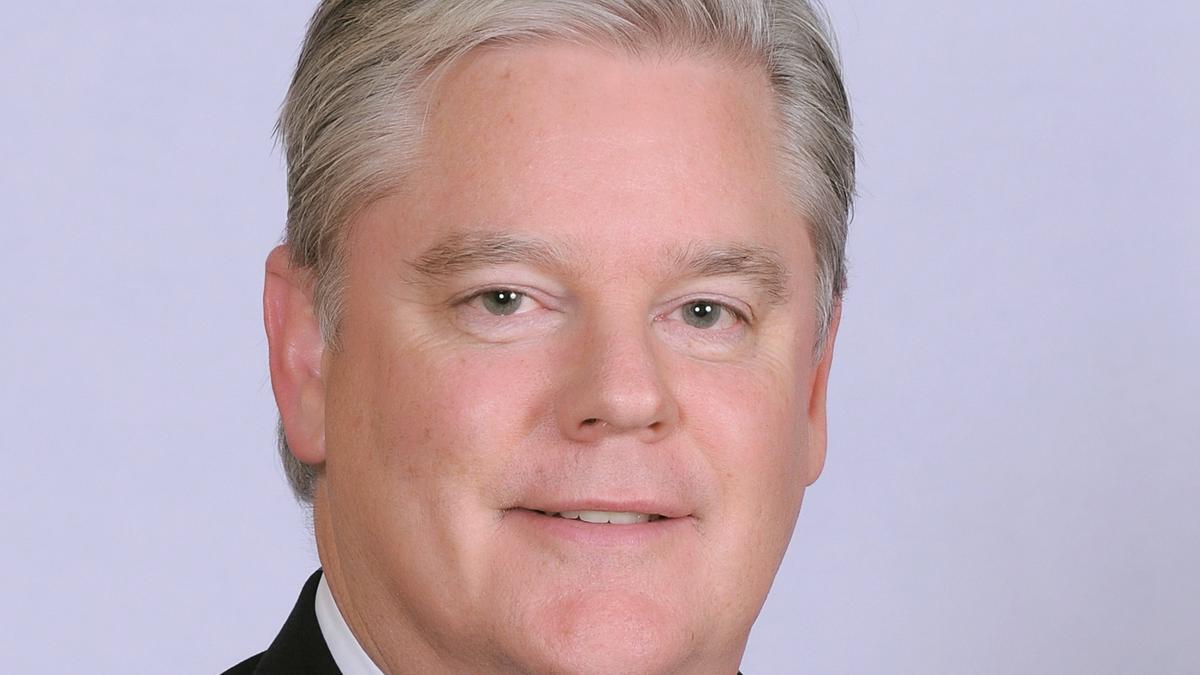 CBRE sells Marathon Oil Tower to Houston, Boston real estate firms