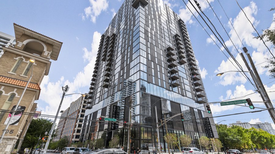 Downtown Atlanta tower by State University lures new buyers