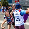 「つまり、私は彼らが大好きなんです」：サンズファンがパリオリンピックでデビン・ブッカーとケビン・デュラントを見るために集まる