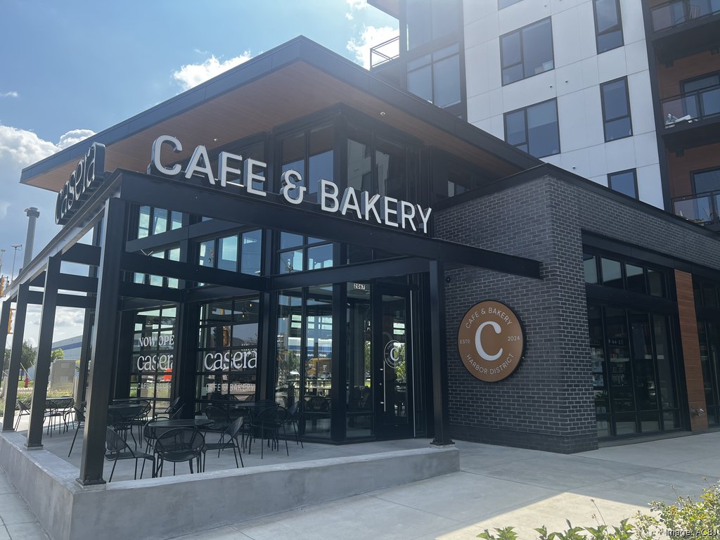 Casera Cafe & Bakery