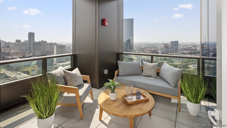 Industrial Penthouse - Industrial Apartment Penthouse-View Strategic