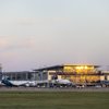 昨年、オースティン空港で最も遅れた航空会社はどれですか？