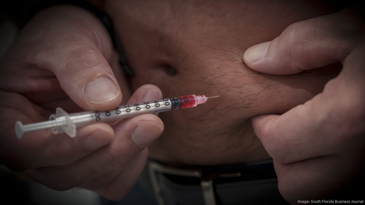 tirzepatide update WEIGHT LOSS Update / LOST OVER 60 lbs w/ help of TIRZEPATIDE / MAINTENANCE?  / BEFORE & AFTER