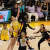 リスクと報酬：スポーツブックは女性のスポーツ賭博の増加で利益を上げているが、そのコストは？