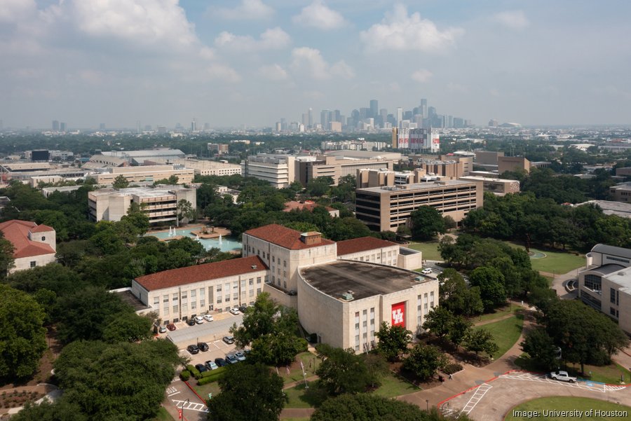 Fast-growing entrepreneurship course among dozens cut from University of Houston core curriculum