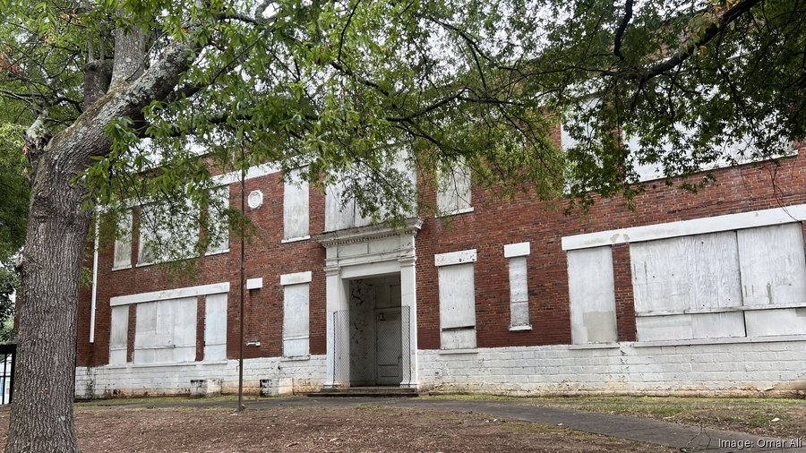 Atlanta officials aim to redevelop historic Lakewood school