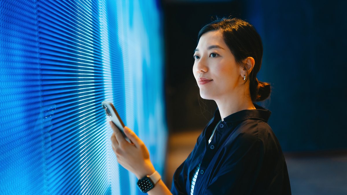 This is how businesses can use generative AI and intelligent agents to