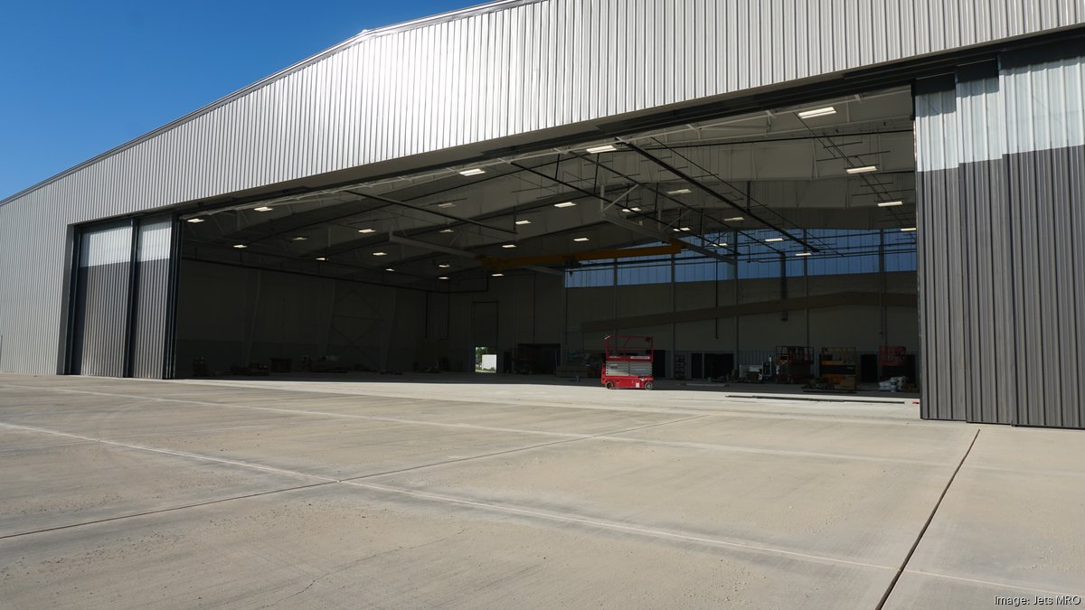 New hangars almost finished at Dallas Executive Airport Dallas