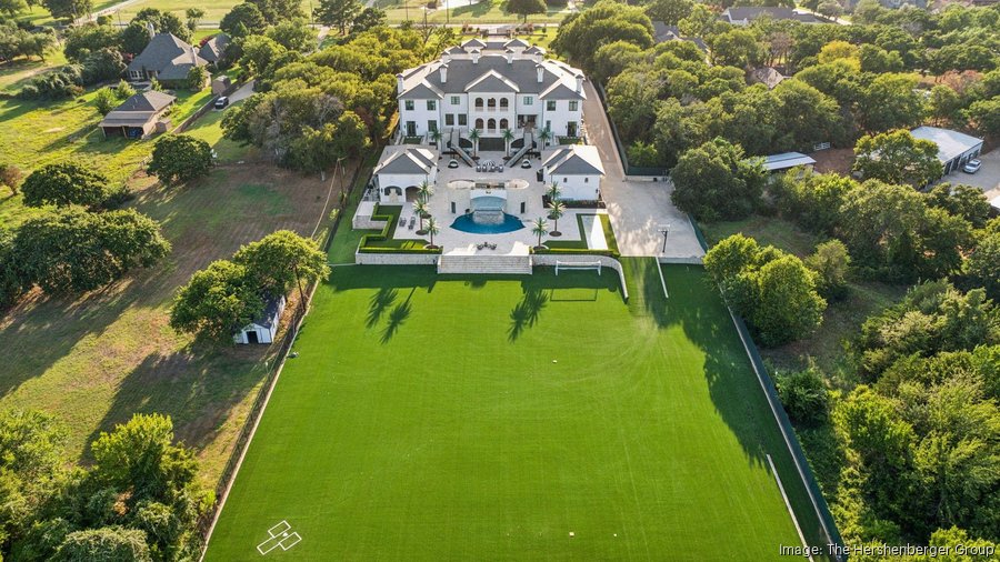 1469 Sunshine Lane mansion in Southlake is one of North