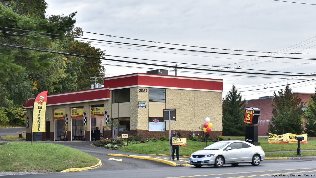 Take 5 Oil Change property in Guilderland sold to investor Albany