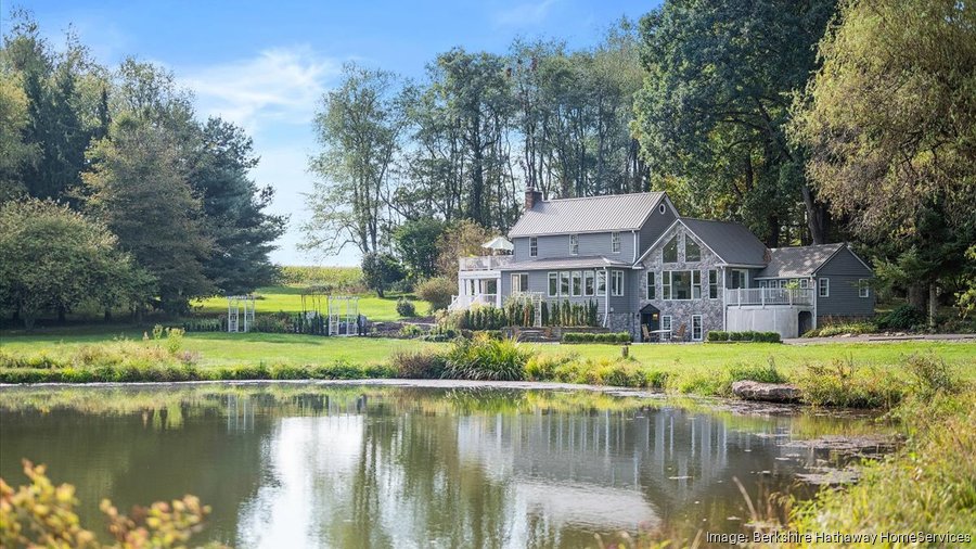 Butler Co. property, farmhouse for sale for 2.4 million (photos