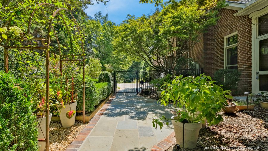 Vestavia homes for sale at one million dollars plus on golf course