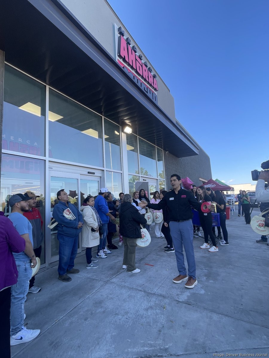 Ahorra Mucho tests Hispanic discount grocery idea with debut store in