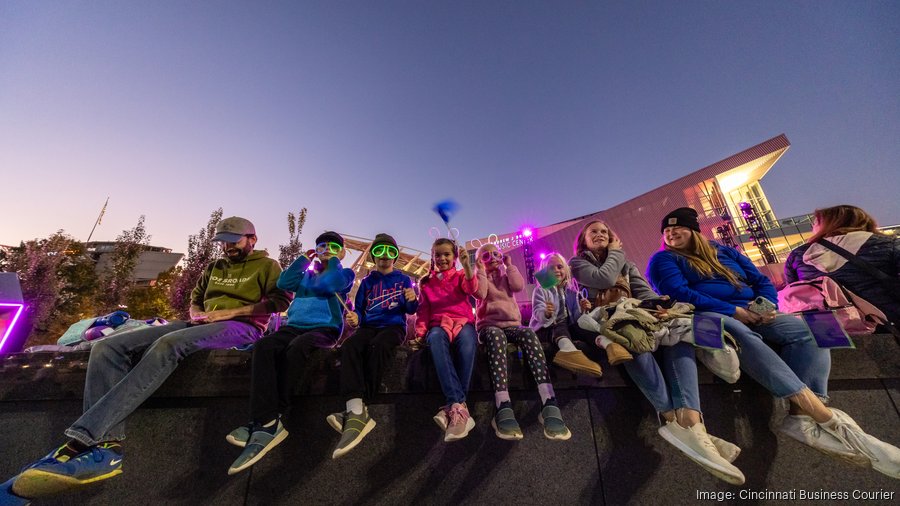 Blink parade kicks off 2024 edition of art and light festival