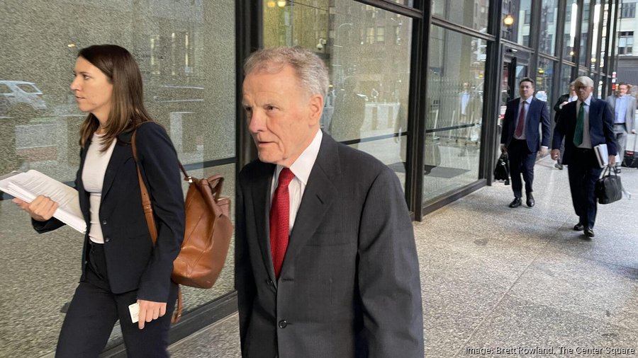 Michael Madigan's team says powerful politician 'incorruptible' as