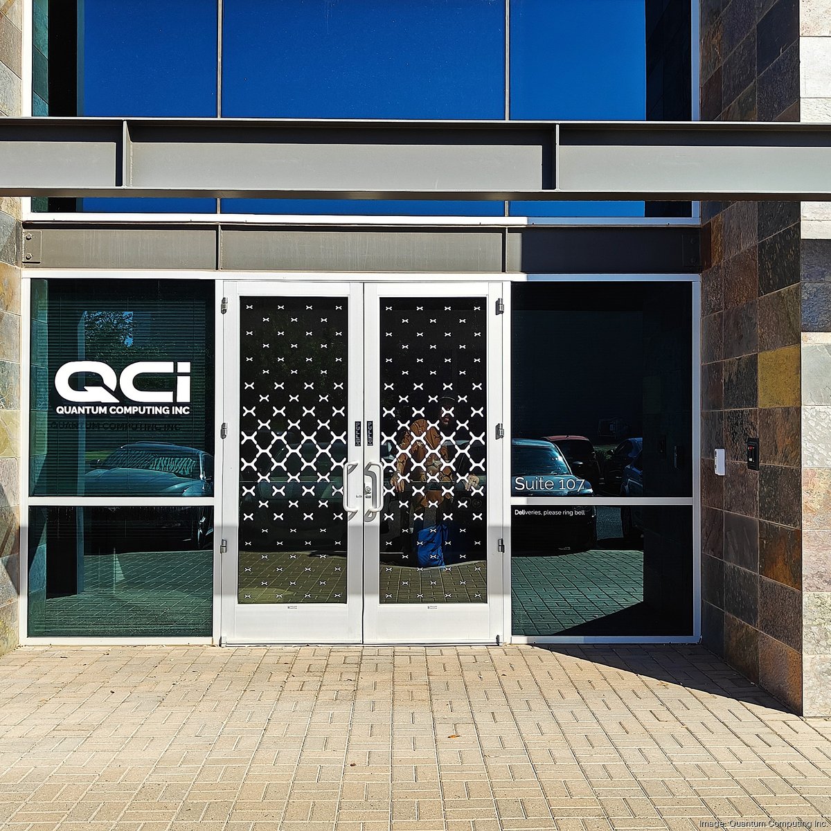 Quantum Computing begins initial production of photonic chips in Tempe -  Phoenix Business Journal