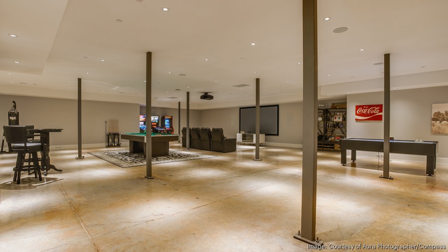 One of priciest mansions for sale along Dallas' White Rock Lake sees