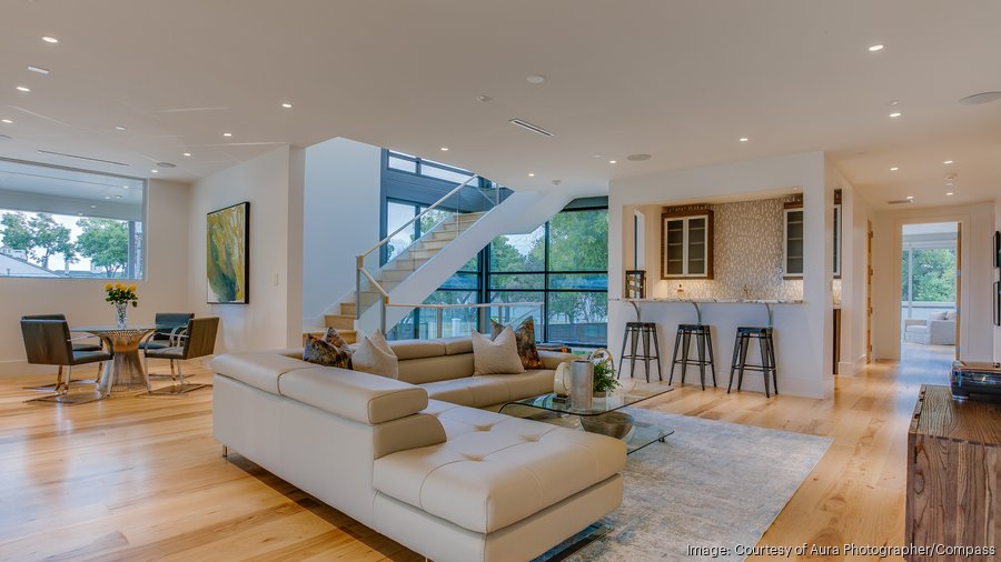 One of priciest mansions for sale along Dallas' White Rock Lake sees