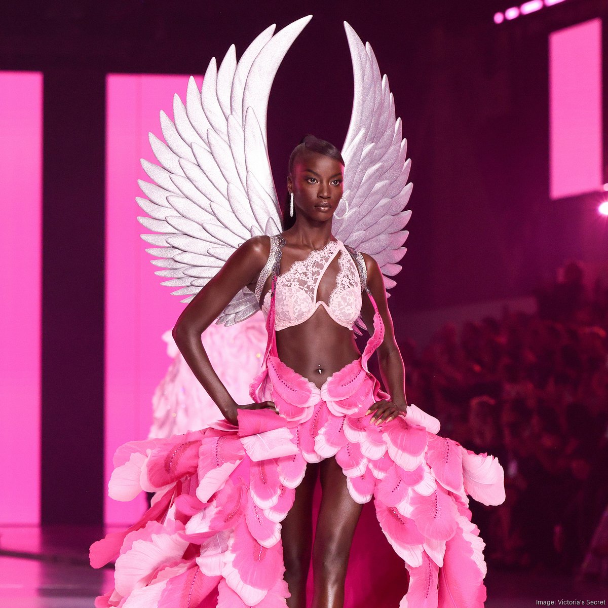 Fashion Show, new products power Victoria's Secret to best quarter
