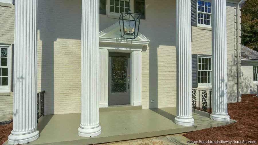 Fully renovated Fox Chapel home for sale for 3.5M (photos