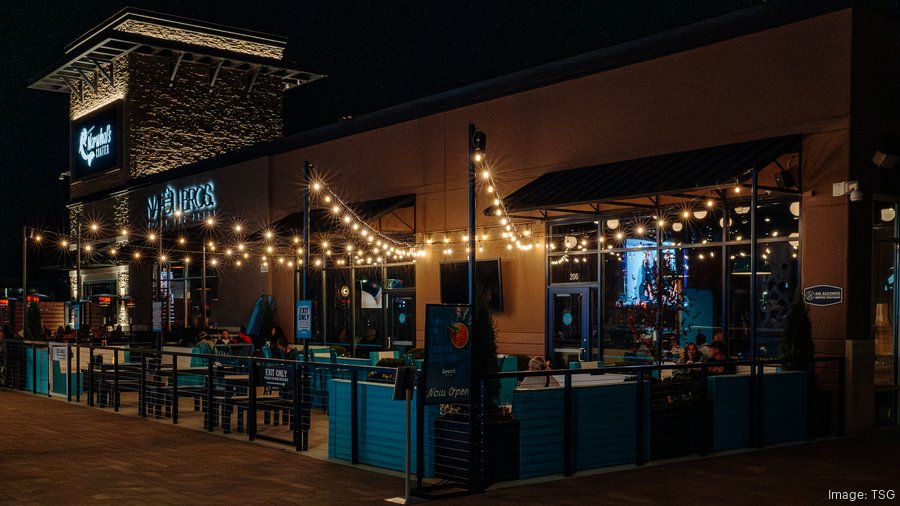 Narwhal's Crafted cocktail bar sets opening in Chesterfield St. Louis