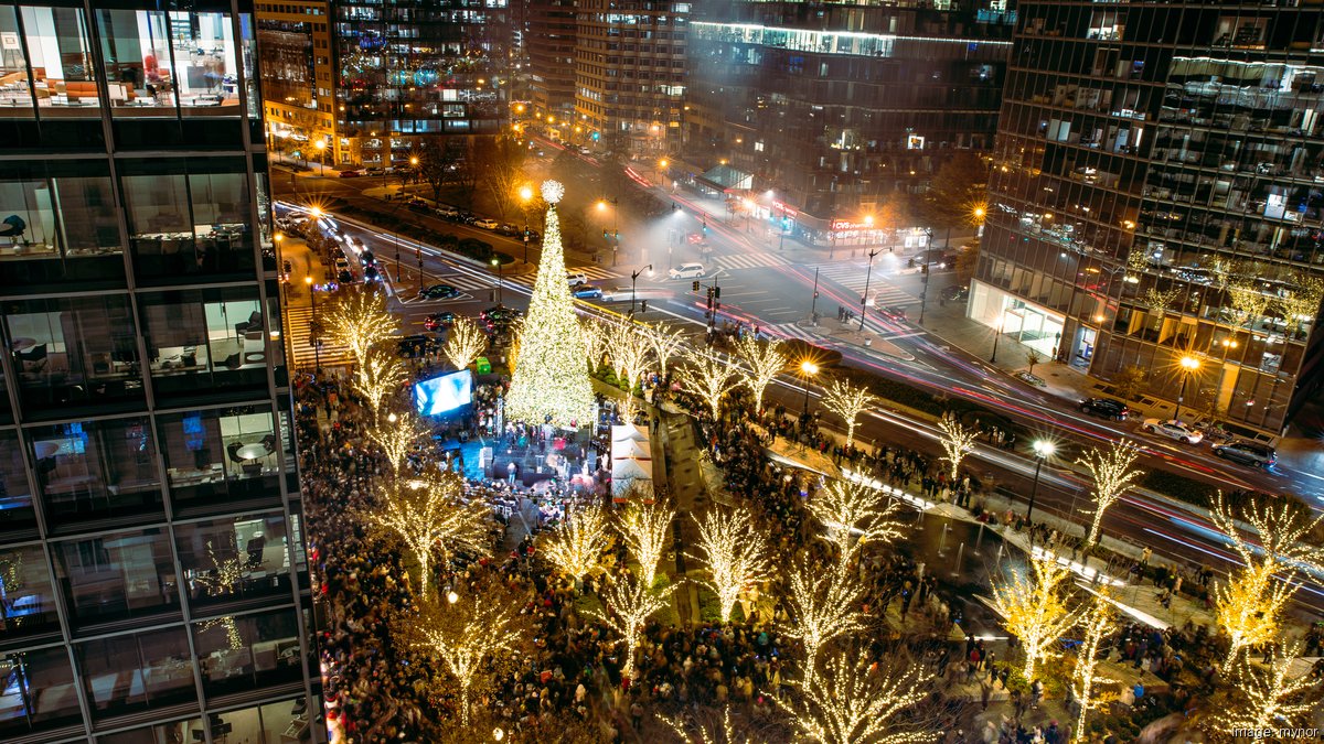 Annual CityCenterDC tree lighting captures the spirit of the holidays