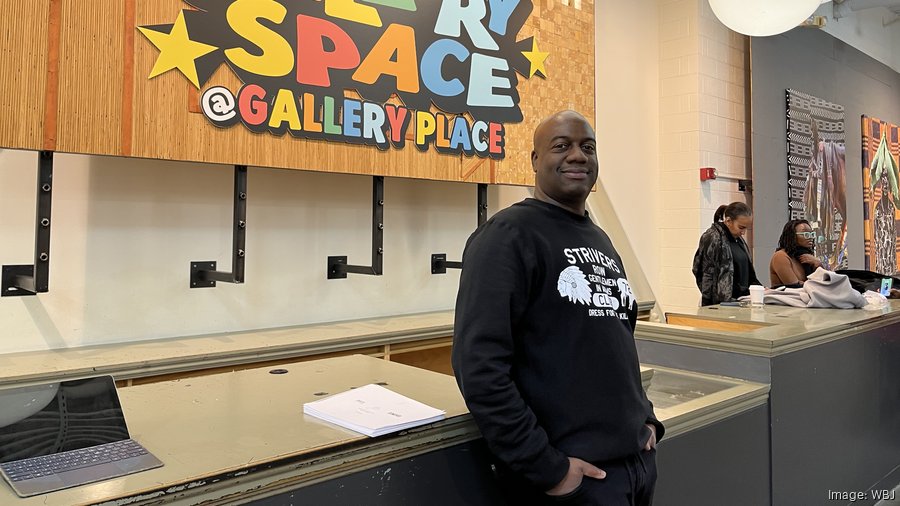 Suite Nation leases former Chinatown Urban Outfitters for holiday pop-up