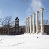 スポーツベットは、ミズーリ大学コロンビア大学での学生アスリートの幸福に関する議論を促します