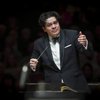 レビュー：CristianMòcelaruは、音楽監督の指示として最初のCSOコンサートにインスピレーションを与えます