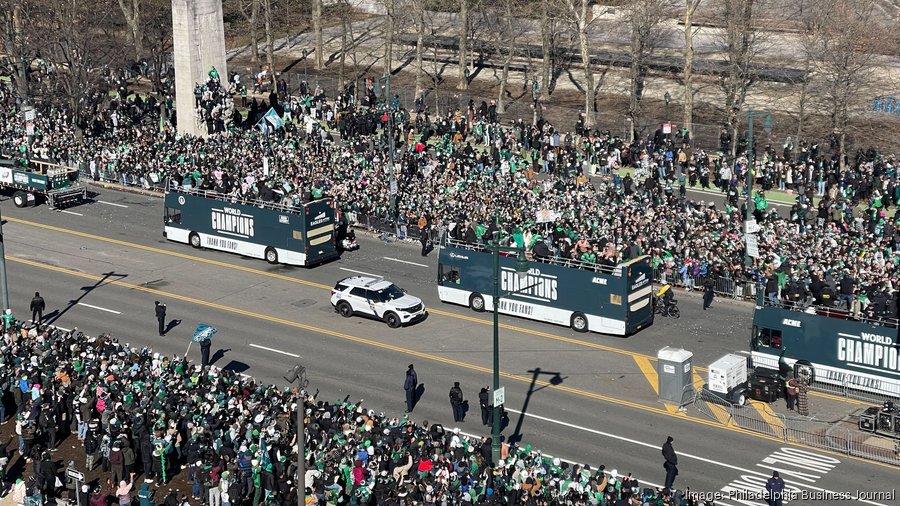 Eagles Super Bowl parade unleashes party in Philadelphia - Philadelphia ...