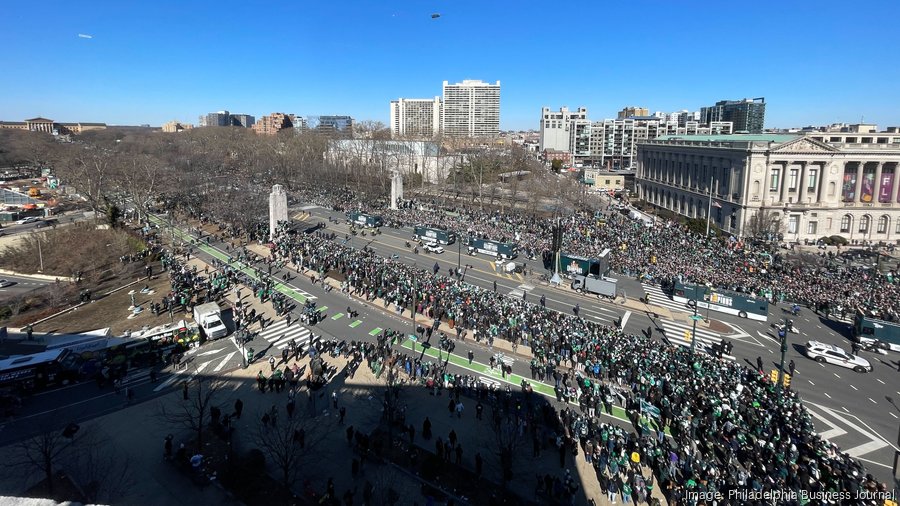 Eagles Super Bowl parade unleashes party in Philadelphia - Philadelphia ...