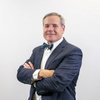 ブロックスのCEOロブ・デラニーは、ビジネスコミュニティが奨学金プログラムへの投資を奨励しています