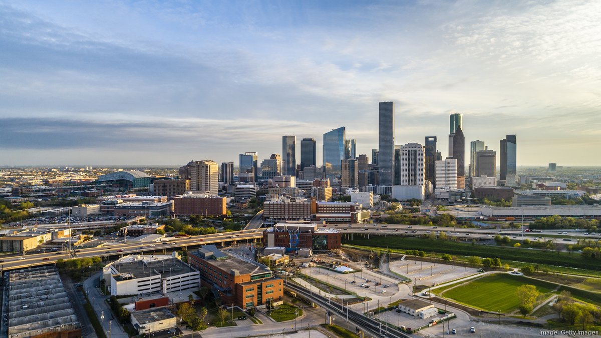 Commercial real estate trade group drops NAIOP name for CREDA