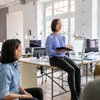 講演を歩く：リーダーになるための5つの方法をフォローする価値がある