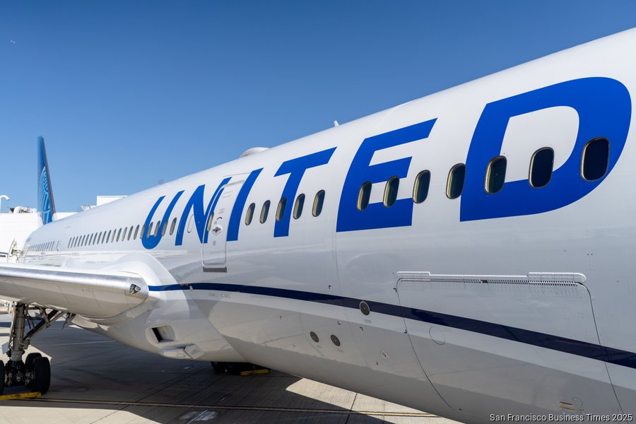 United Airlines exec signals higher fares, more canceled flights if fuel costs remain high