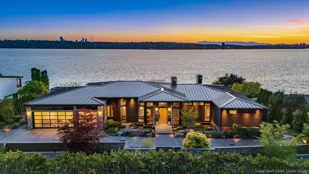 Home on Medina's Gold Coast hits market as one of the priciest listings in Washington - Puget Sound Business Journal