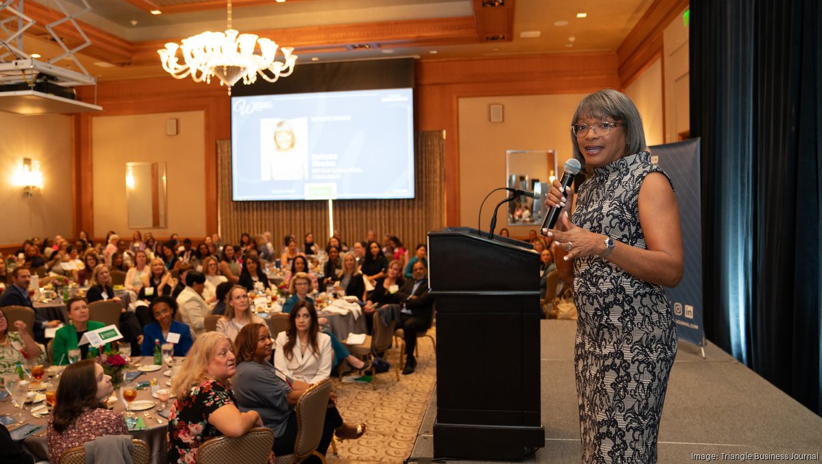 Braves exec DeRetta Rhodes shares career insights at women's forum ...