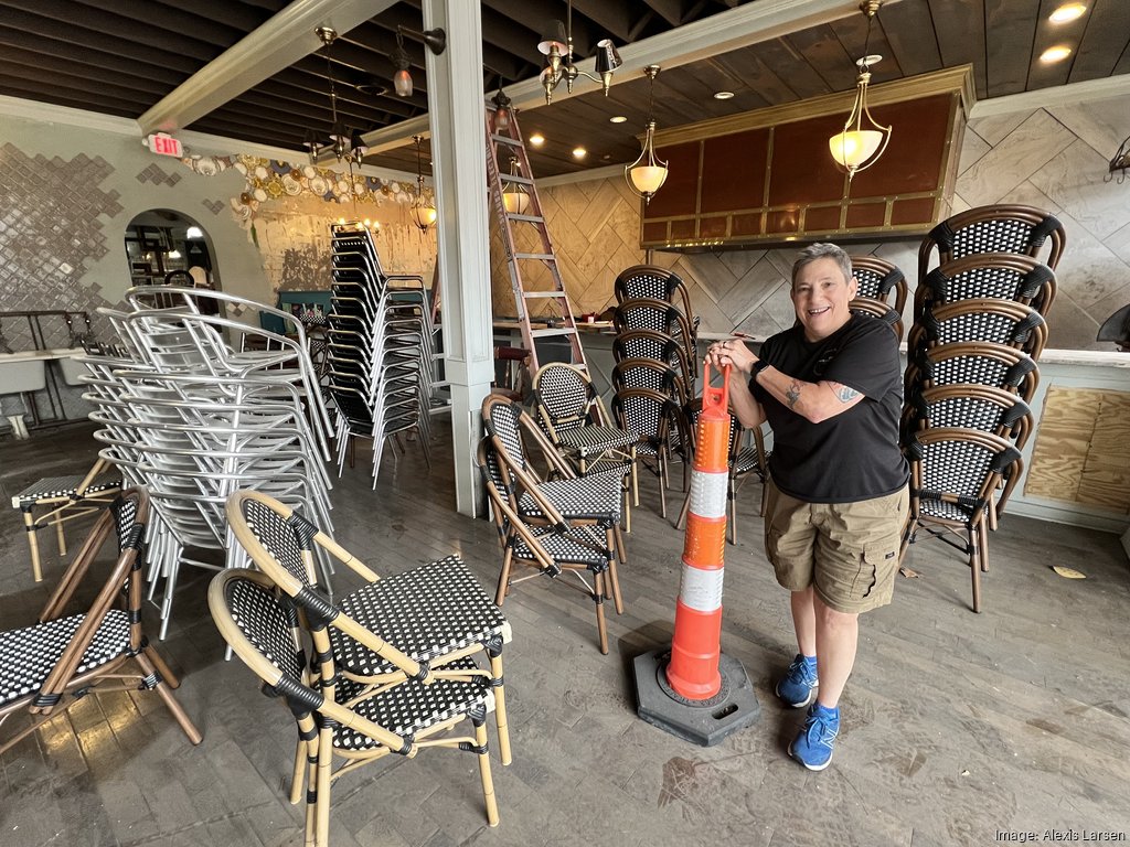 chef-liz-valenti-in-the-little-bear-rest