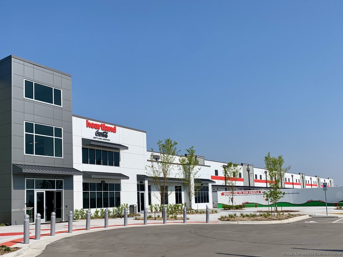 Heartland Coca-Cola celebrates opening $400M Olathe bottling plant