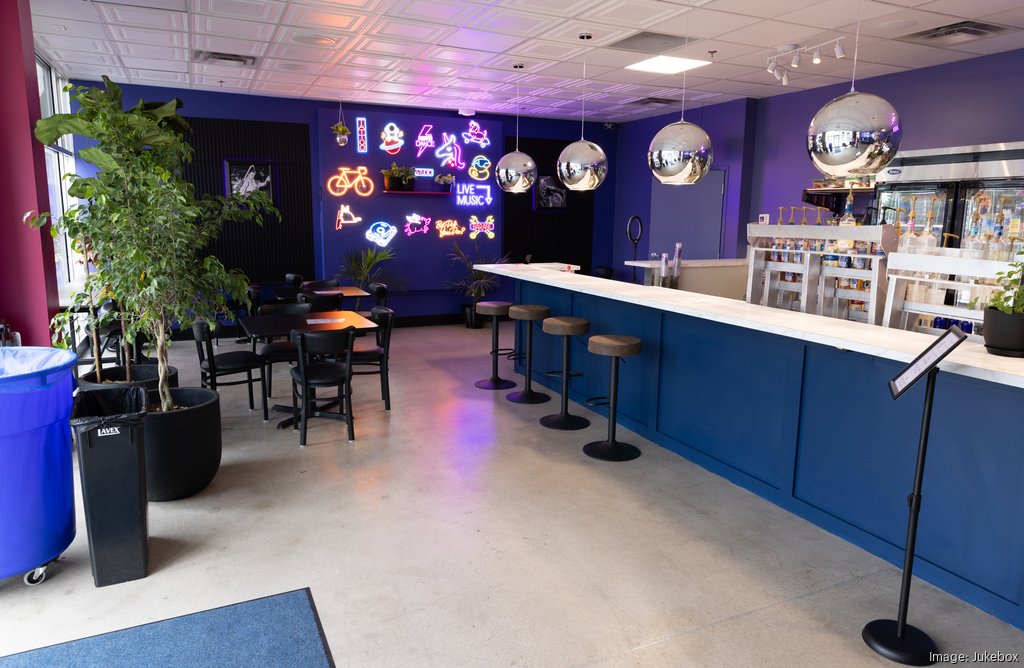 jukeboxgrand-openingstudio2.jpg