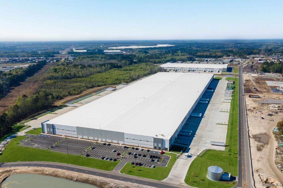 1 million-square-foot distribution center near Port of Savannah sells