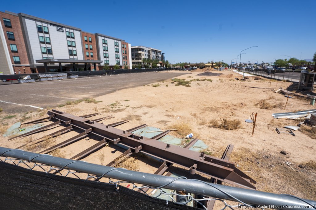 2025 Papago Plaza 07