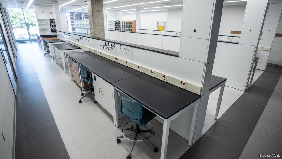 Medical College of Wisconsin opens $153M cancer research center ...